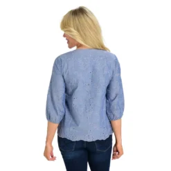 Eyelet Blouse -Grace Jewelry Shop 762 835 01 detail